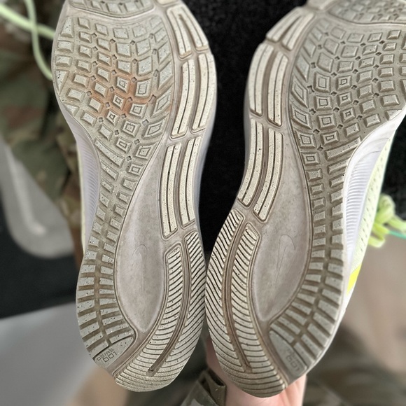 Nike VaporFlys - Picture 4 of 4